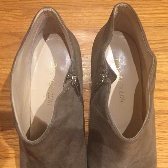 Taupe platform Booties - Picture 5 of 7